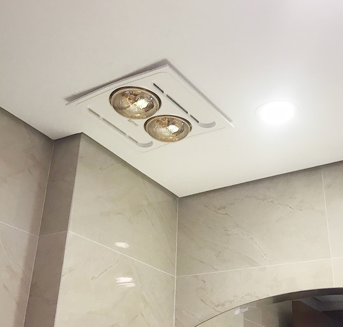 Đèn sưởi nhà tắm Kottmann 2 bóng âm trần điều khiển từ xa K9-R